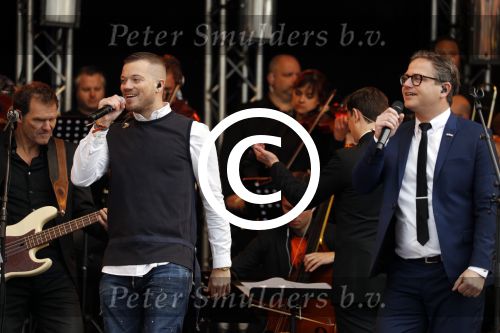 Tilburg 27 april 2017
Koningsdag in Tilburg. 
Guus Meeuwis en Gers Pardoel