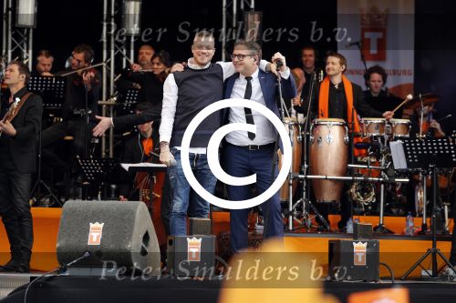 Tilburg 27 april 2017
Koningsdag in Tilburg. 
Guus Meeuwis en Gers Pardoel