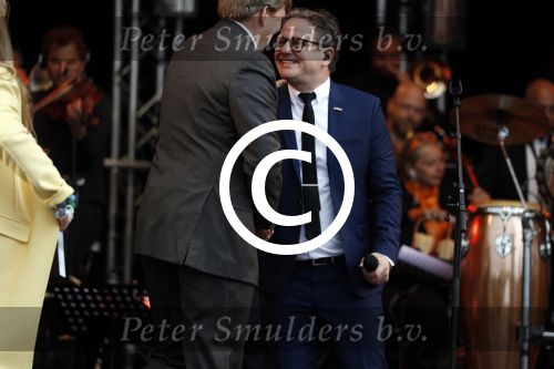 Tilburg 27 april 2017
Koningsdag in Tilburg. 
Guus Meeuwis en Koning Willem Alexander