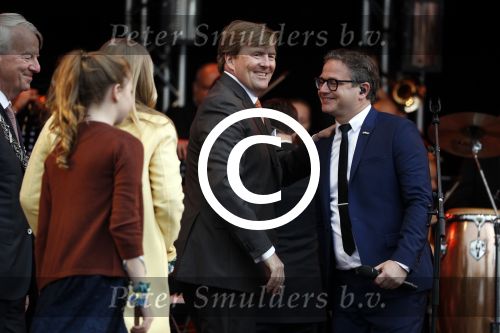 Tilburg 27 april 2017
Koningsdag in Tilburg. 
Guus Meeuwis en Koning Willem Alexander