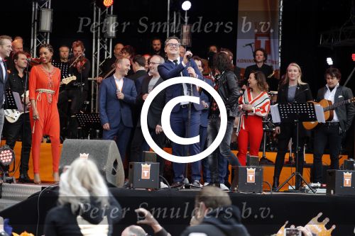 Tilburg 27 april 2017
Koningsdag in Tilburg. 
Optreden Guus Meeuwis en Roy Donders