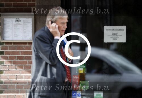 Amsterdam 5 april 2017 
Oud heineken directeur Karel Vuursteen op straat in amsterdam
