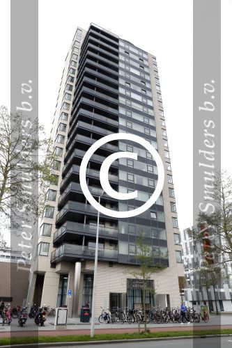 Amsterdam 4 april 2017
In dit appartementen complex bij Gelderlandplein huurt Humberto Tan tijdelijk.