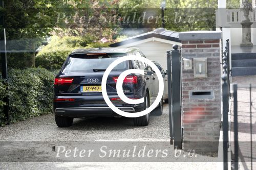 Amsterdam 23 april 2017
Humberto Tan en zijn vrouw Ineke op de cornelis schuytstraat en bij hun huis aan de amstel