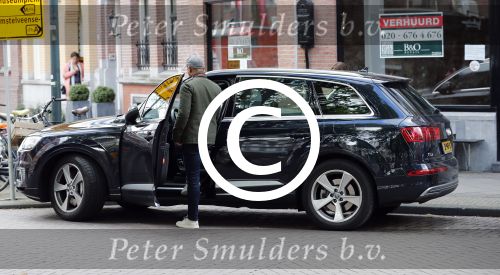 Amsterdam 23 april 2017
Humberto Tan en zijn vrouw Ineke op de cornelis schuytstraat en bij hun huis aan de amstel