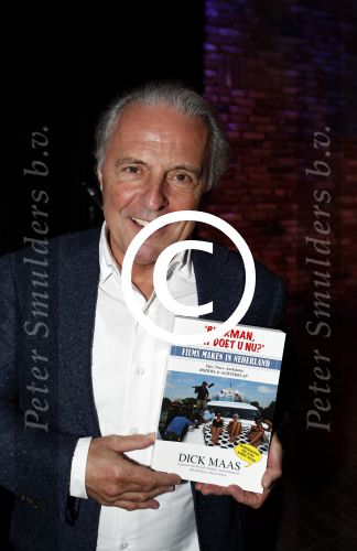 Amsterdam 13 april 2017 
Presentatie boek Dick Maas in de smet studios. Tatjana en Huub Stapel ontvangen het eerste exemplaar.