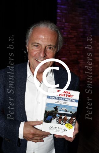 Amsterdam 13 april 2017 
Presentatie boek Dick Maas in de smet studios. Tatjana en Huub Stapel ontvangen het eerste exemplaar.