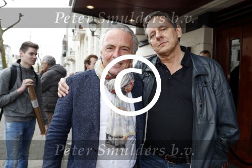 Amsterdam 13 april 2017 
Presentatie boek Dick Maas in de smet studios. Tatjana en Huub Stapel ontvangen het eerste exemplaar.