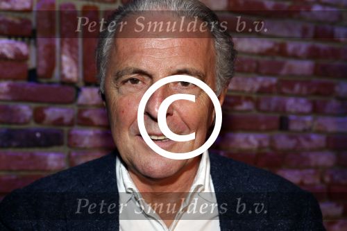 Amsterdam 13 april 2017 
Presentatie boek Dick Maas in de smet studios. Tatjana en Huub Stapel ontvangen het eerste exemplaar.