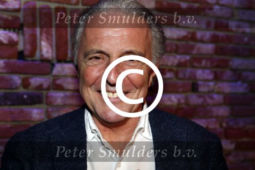 Amsterdam 13 april 2017 
Presentatie boek Dick Maas in de smet studios. Tatjana en Huub Stapel ontvangen het eerste exemplaar.