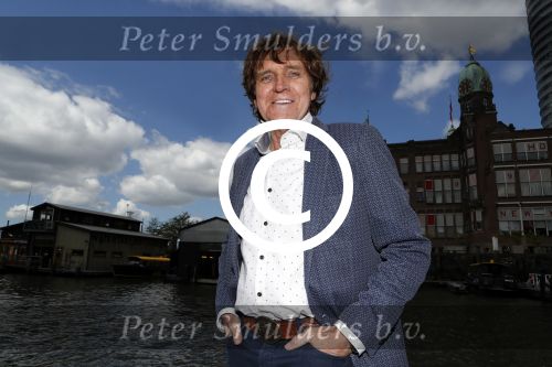 Rotterdam 9 mei 2017
Presentatie cd Joke Bruijs op een boot in Rotterdam. Jacques Herb met vrouw Diny