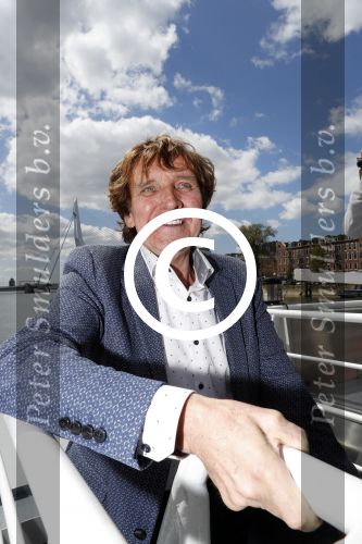 Rotterdam 9 mei 2017
Presentatie cd Joke Bruijs op een boot in Rotterdam. Jacques Herb