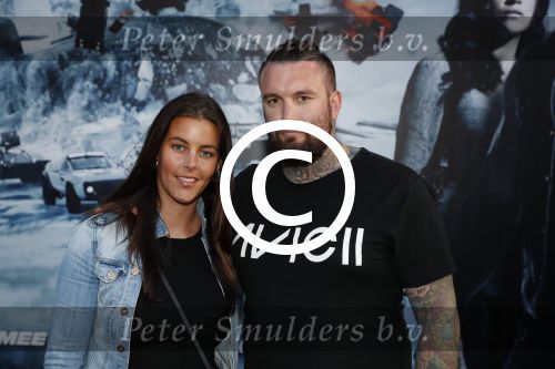Amsterdam 11 april 2017
Premiere the fast and the furious 8 in pathe arena. jamie Saunders met vriendin