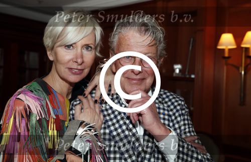 Amsterdam 6 april 2017 
Boekpresentatie Micky Hoogendijk in Amstel hotel. jan en Monique des Bouvrie