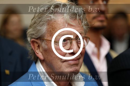 Amstelveen 13 april 2017
Opening expostie Micky Hoogendijk in het v d Togt museum door Humberto Tan. jan en Monique des Bouvrie