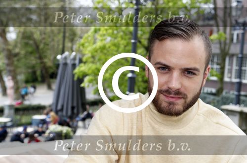 Amsterdam 13 april 2017 
Castpresentatie Huisvrouwen Bestaan Niet in vondel CS in het vondelpark. Jim bakkum