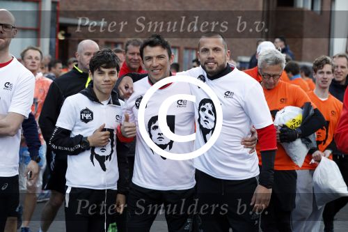 Amsterdam 25 april 2017
Huis Igone de JonghJohan Cruijff run van 14 km vanuit Olympisch stadon naar Arena. Johan Cruijff zou vandaag 70 geworden zijn. oa Estelle Cruijff Johnny Heitinga Sjaak Swart Erben Wennemars deden mee