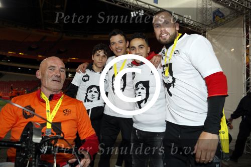Amsterdam 25 april 2017
Huis Igone de JonghJohan Cruijff run van 14 km vanuit Olympisch stadon naar Arena. Johan Cruijff zou vandaag 70 geworden zijn. oa Estelle Cruijff Johnny Heitinga Sjaak Swart Erben Wennemars deden mee