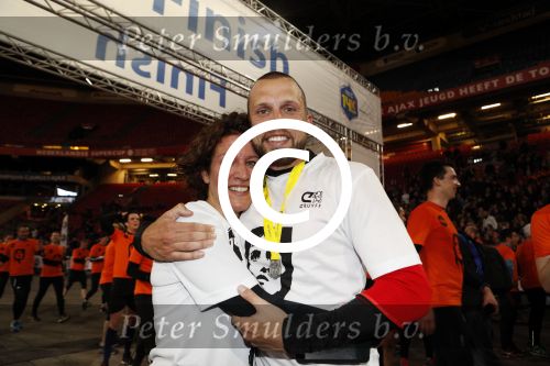 Amsterdam 25 april 2017
Huis Igone de JonghJohan Cruijff run van 14 km vanuit Olympisch stadon naar Arena. Johan Cruijff zou vandaag 70 geworden zijn. oa Estelle Cruijff Johnny Heitinga Sjaak Swart Erben Wennemars deden mee