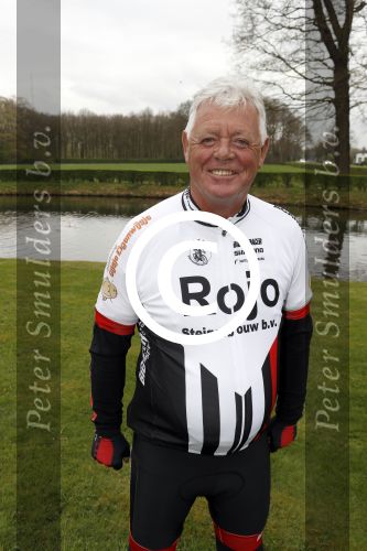 Nijkerk 14 april 2017
Presentatie sterren wielrennersteam  van jeroen Mantel. Johnny Rep