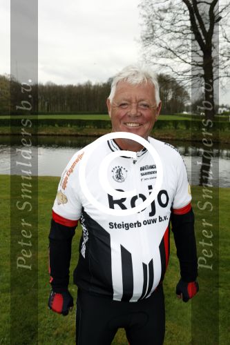 Nijkerk 14 april 2017
Presentatie sterren wielrennersteam  van jeroen Mantel. Johnny Rep