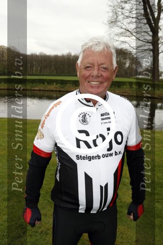 Nijkerk 14 april 2017
Presentatie sterren wielrennersteam  van jeroen Mantel. Johnny Rep