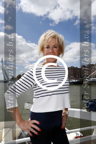 Rotterdam 9 mei 2017
Presentatie cd Joke Bruijs op een boot in Rotterdam.