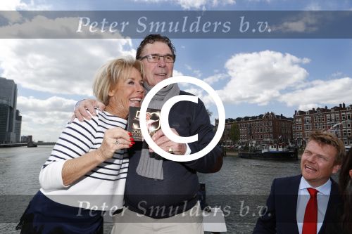 Rotterdam 9 mei 2017
Presentatie cd Joke Bruijs op een boot in Rotterdam. Willem v Hanegem