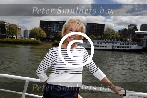 Rotterdam 9 mei 2017
Presentatie cd Joke Bruijs op een boot in Rotterdam.