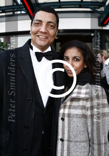 Zaandam 7 december 2008
Premiere op hoop van zegen. Jorgen Raymann met vrouw