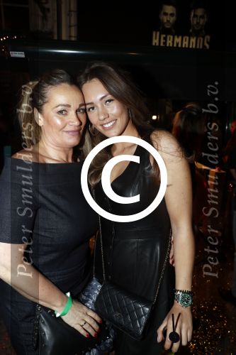 Amsterdam 1 april 2017
Dave en Donny Roelvink open Club Hermanos op het Leidse plein.
Papa Dries Honoria mama Lucienne en de vriendinnen  Amije ( Donny)  en Julia (Dave) waren erbij. Julia Mekkes