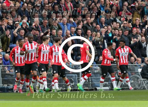 Eindhoven,23 April 2017 PSV-AJAX Seizoen 2016/2017, eindstand 1-0
Blijdschap bij Jurgen Locadia na een mooie vrije trap waardoor de stand op 1-0 komt