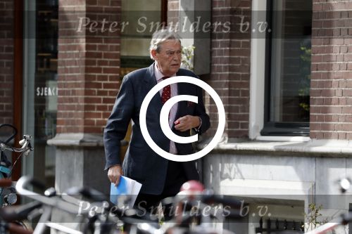 Amsterdam 5 april 2017 
Oud heineken directeur Karel Vuursteen op straat in amsterdam