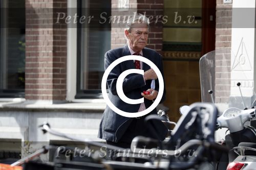 Amsterdam 5 april 2017 
Oud heineken directeur Karel Vuursteen op straat in amsterdam