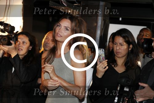 Amsterdam 13 april 2017
Presentatie nieuwe Wendy van Wendy v Dijk met daarin heel veel foto s gemaakt door Kim Feenstra.