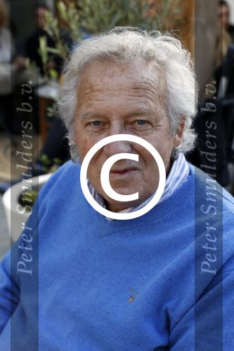 Lelystad 7 april 2017 
Uitreiking boek Christa Krommenhoek ( dochter Koos Alberts). Koos en Joke krijgen het eerste boek van haar.