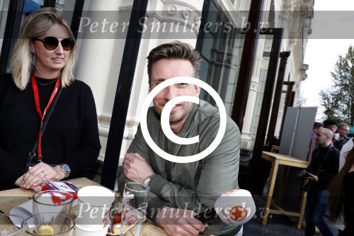 Amsterdam 8 april 2017 
Og3ne en andere deelnemers aan het songfestival in vondelpark CS . Koos v Plateringen