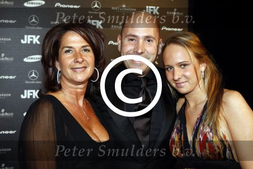 Amsterdam 14 oktober 2008
JFK gala in de passengers terminal. Lesley Bambergen met vrouw en dochter
Peter Smulders bv