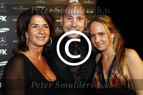 Amsterdam 14 oktober 2008
JFK gala in de passengers terminal. Lesley Bambergen met vrouw en dochter
Peter Smulders bv