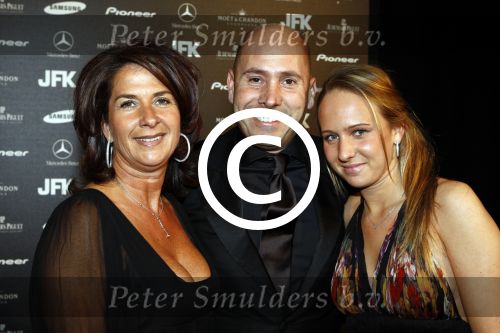 Amsterdam 14 oktober 2008
JFK gala in de passengers terminal. Lesley Bambergen met vrouw en dochter
Peter Smulders bv