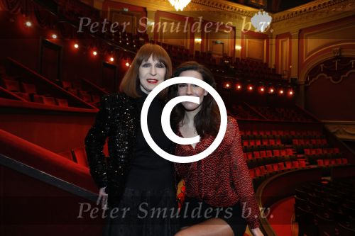 Amsterdam 19 april 2017
Liesbeth List en RenÃ©e van Wegberg bij een persmoment voor de nieuwe musical Liesbeth in Carre door Hans Cornelisse