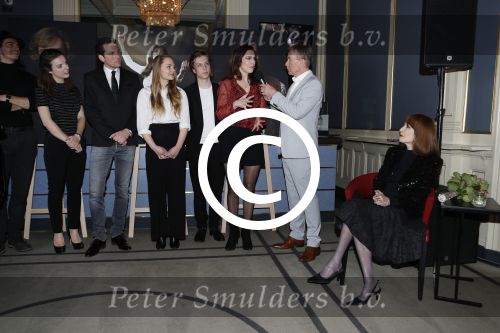 Amsterdam 19 april 2017
Liesbeth List en RenÃ©e van Wegberg bij een persmoment voor de nieuwe musical Liesbeth in Carre door Hans Cornelisse
