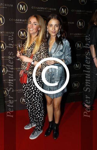 Amsterdam 5 april 2017
Presentatie / feestje van Magnum ijs in het conservatorium hotel. Iedereen kwam in Pyama. Lizzy v d Ligt