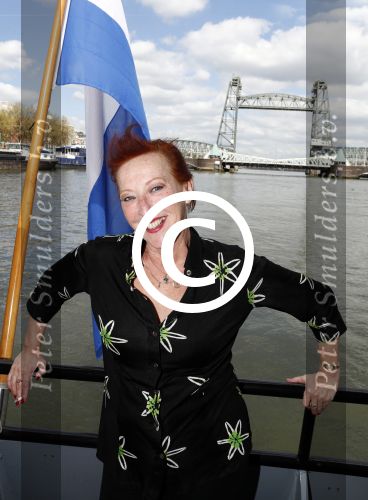 Rotterdam 9 mei 2017
Presentatie cd Joke Bruijs op een boot in Rotterdam. Loes Luca