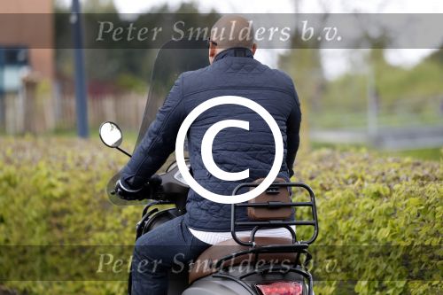 Hoorn 22 april 2017
Makan garmani de inmiddels ex vriend van Esther ( Vriendin Peter R de Vries) op zijn scooter