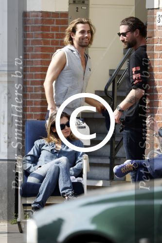 Amsterdam 31 maart 2017 
Manuel Broekman met zijn vriendin Adriana Mosk op straat in Amsterdam