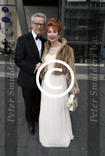 Hilversum 7 mei 2017
De Coiffure awards in studio 21. Marijke Helwegen met man