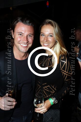 Amsterdam 1 april 2017
Dave en Donny Roelvink open Club Hermanos op het Leidse plein.
Papa Dries Honoria mama Lucienne en de vriendinnen  Amije ( Donny)  en Julia (Dave) waren erbij. Martijn Lusink met zijn vriendin Sophie v Vliet