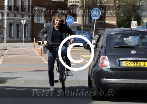 Amsterdam 7 april 2017 
Nada v Nie in amsterdam zuid met een vriendin en haar man