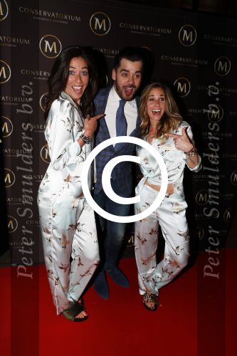 Amsterdam 5 april 2017
Presentatie / feestje van Magnum ijs in het conservatorium hotel. Iedereen kwam in Pyama.
Naomi v as en Ellen Hoog en Janice